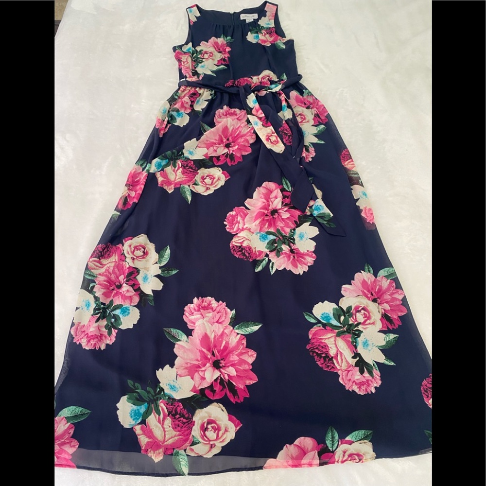 Jessica H navy floral gown size 6